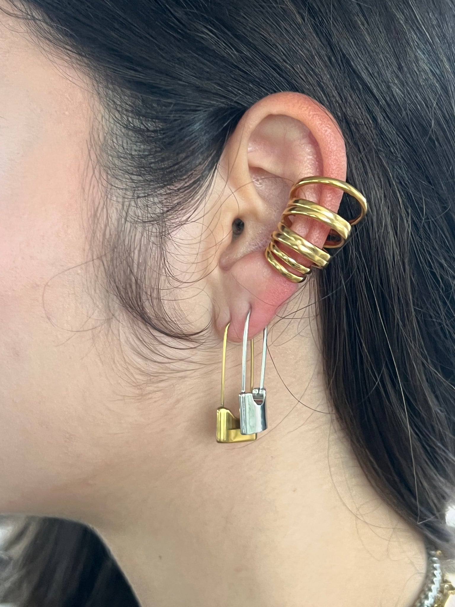 Loky Earrings