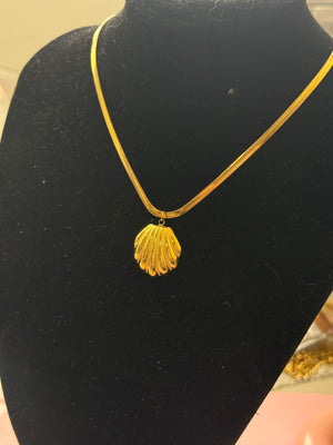 Zinnia Necklace