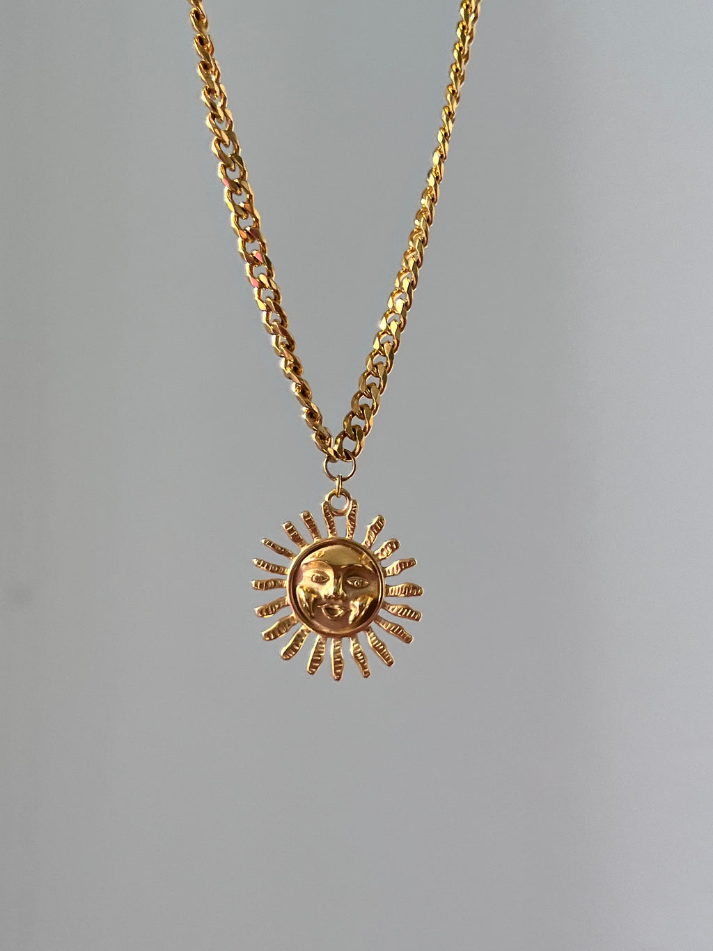 Zon Necklace