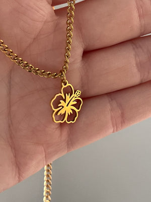 Gardenia Necklace